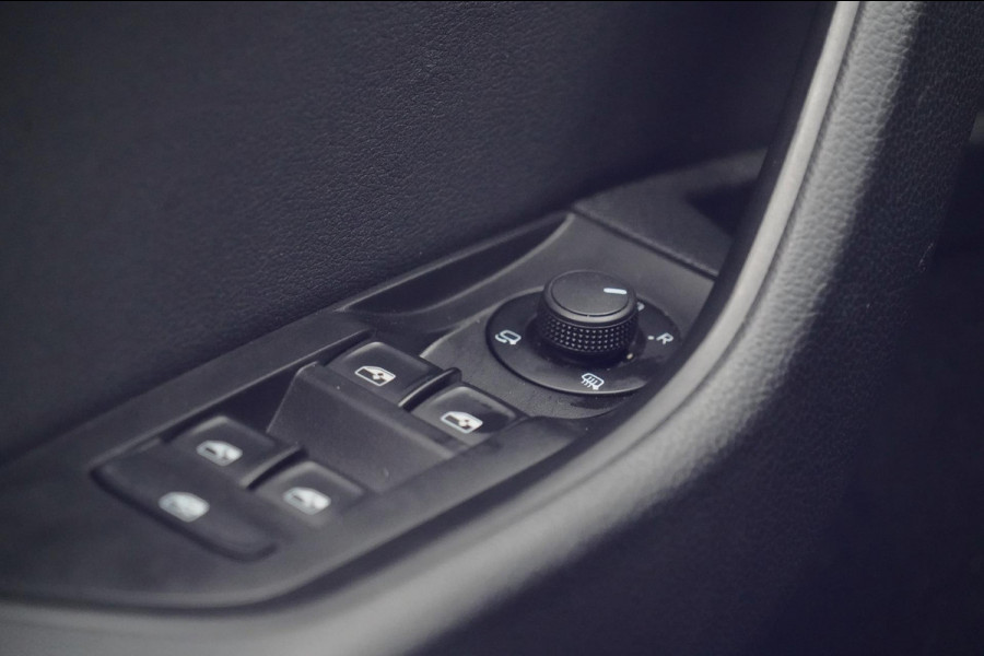 Škoda Superb Combi 1.5 TSI ACT Business Edition / NL-Auto / 48dkm NAP / Navi / Incl. BTW / Memory Seat