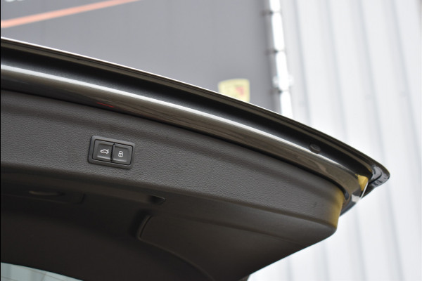 Audi Q3 45 TFSI e S-Line 245 Pk Pano Memory Sonos Leder Navi Keyless Camera 20 Inch