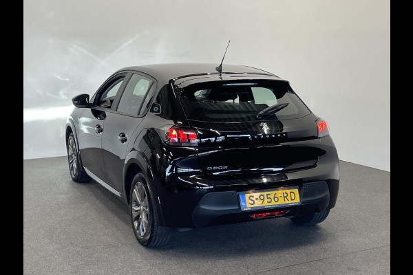 Peugeot e-208 EV Active Pack 50 kWh SOH 100% Airco Navi Carplay Cruise Control PDC Achter Full LED 16" LM Velgen