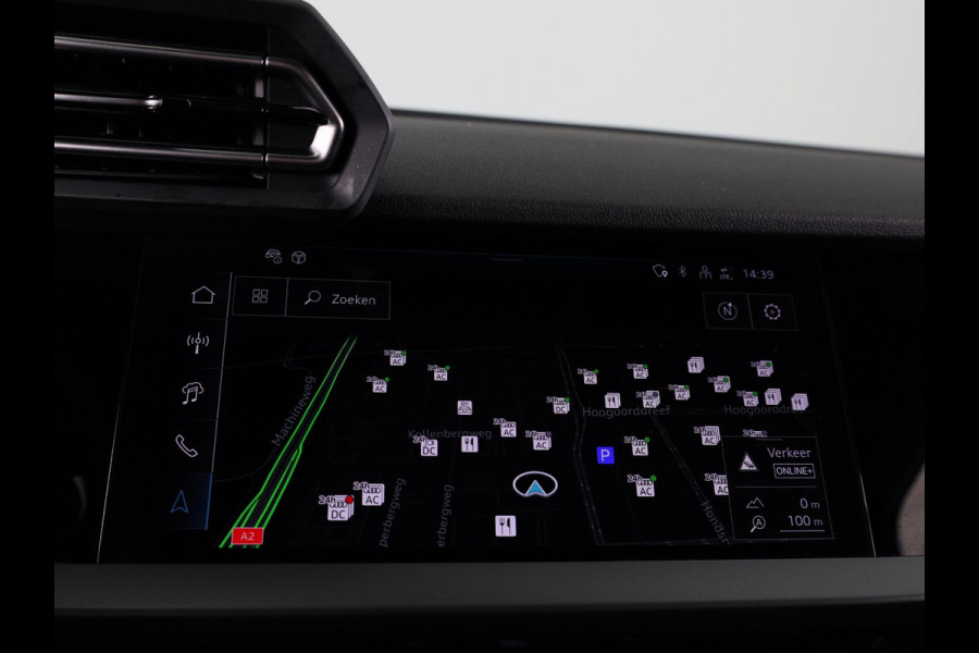 Audi A3 Sportback 40 TFSI e Advanced edition 204 pk S-tronic | Verlengde garantie | Navigatie | Parkeersensoren (Park assist) | Achteruitrijcamera | Adaptieve cruise control | Stoelverwarming |