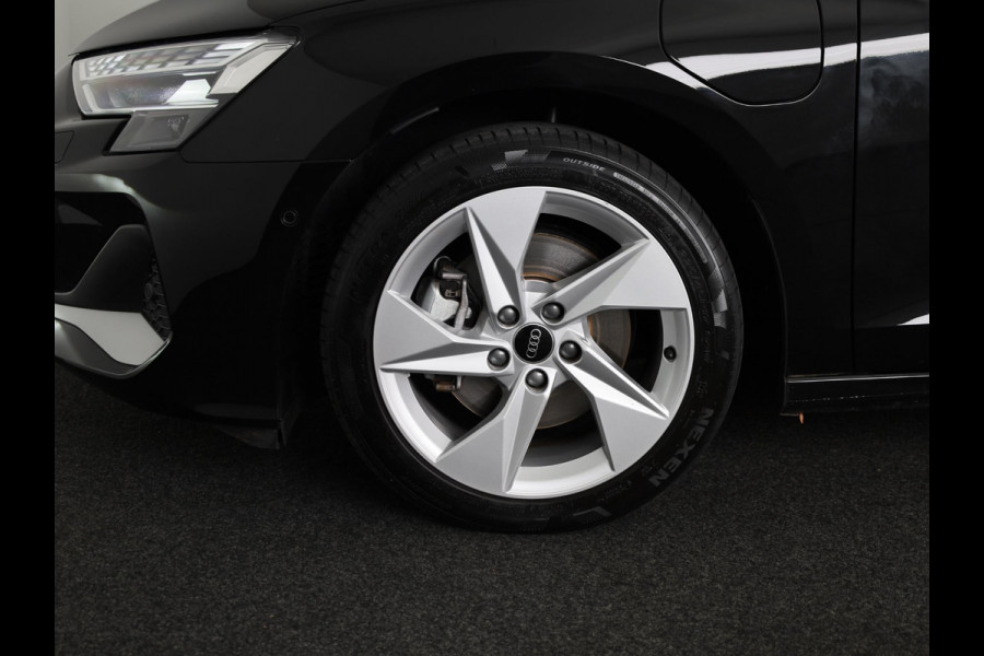 Audi A3 Sportback 40 TFSI e Advanced edition 204 pk S-tronic | Verlengde garantie | Navigatie | Parkeersensoren (Park assist) | Achteruitrijcamera | Adaptieve cruise control | Stoelverwarming |