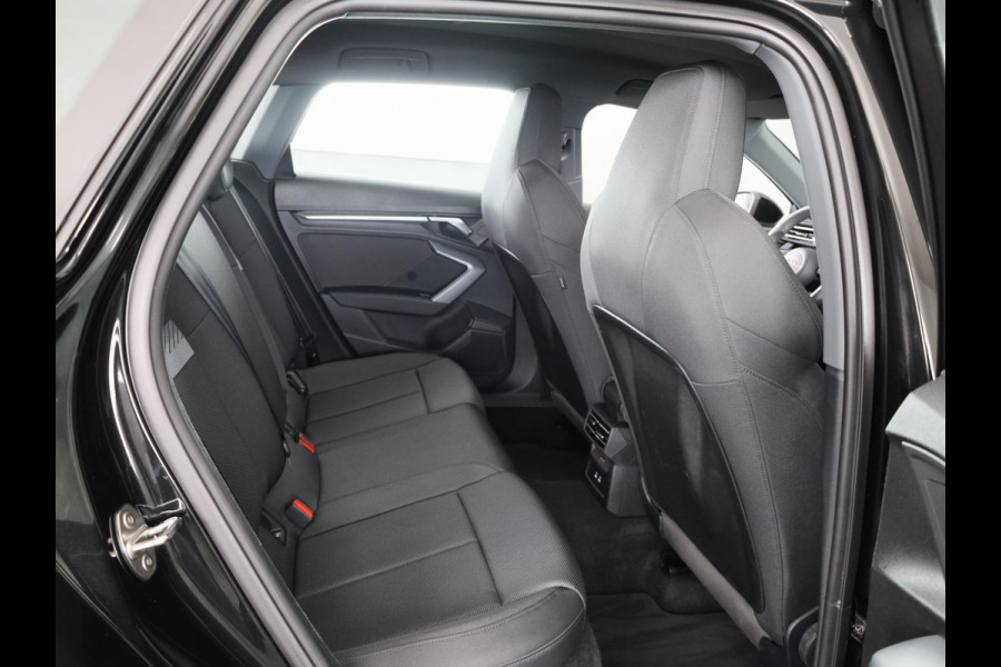 Audi A3 Sportback 40 TFSI e Advanced edition 204 pk S-tronic | Verlengde garantie | Navigatie | Parkeersensoren (Park assist) | Achteruitrijcamera | Adaptieve cruise control | Stoelverwarming |