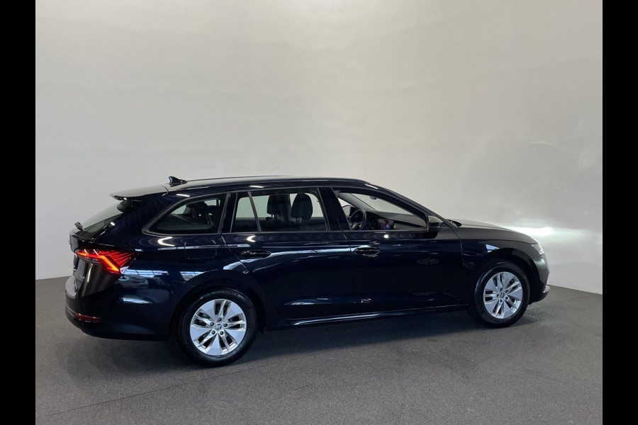 Škoda Octavia Combi 1.0 e-TSI Business Edition Airco ECC Navi Carplay PDC VA DAB+ Full LED Cruise Control