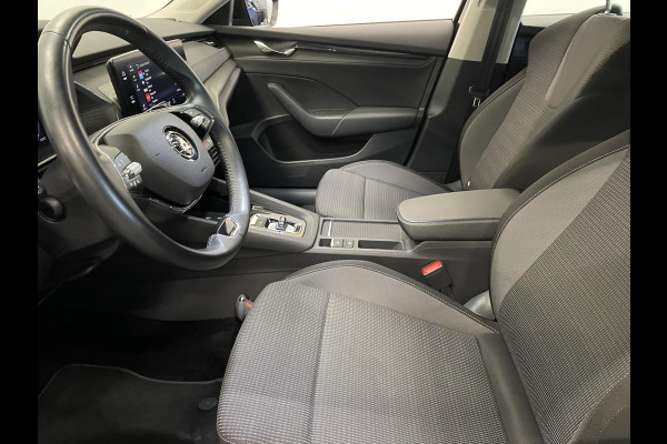 Škoda Octavia Combi 1.0 e-TSI Business Edition Airco ECC Navi Carplay PDC VA DAB+ Full LED Cruise Control