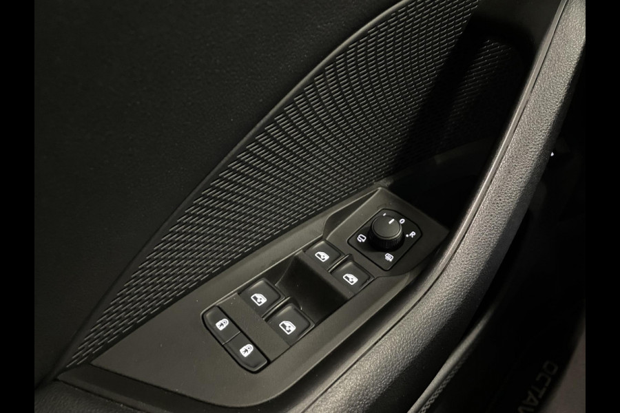 Škoda Octavia Combi 1.0 e-TSI Business Edition Airco ECC Navi Carplay PDC VA DAB+ Full LED Cruise Control