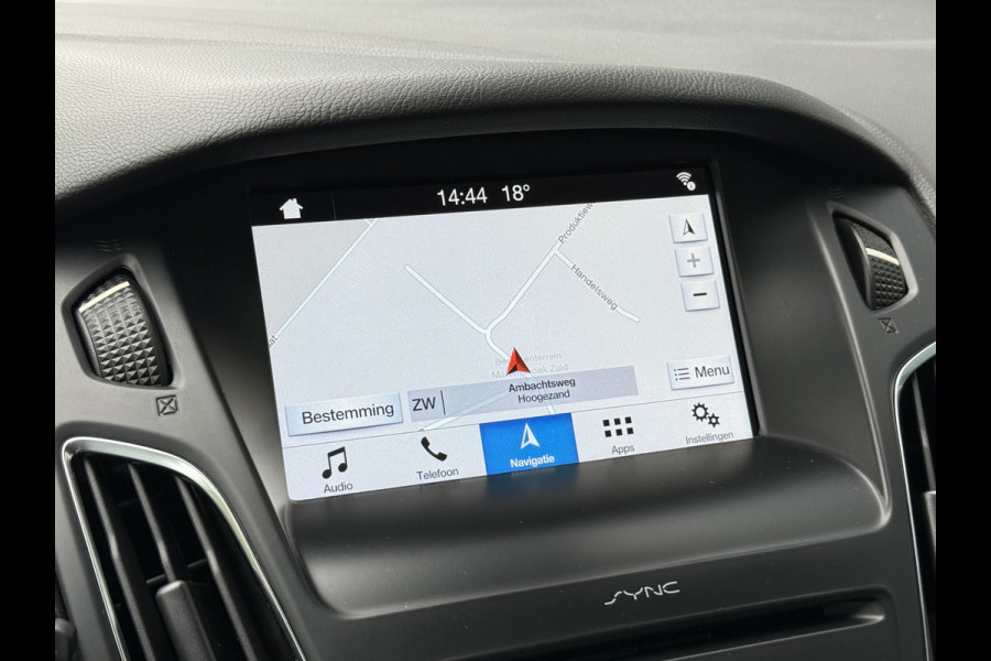 Ford Focus BWJ 2018 | 1.0 126PK Titanium | TREKHAAK | SCHUIFDAK | CLIMA | CAMERA | CARPLAY | NAVI | CRUISE | 2X PDC |