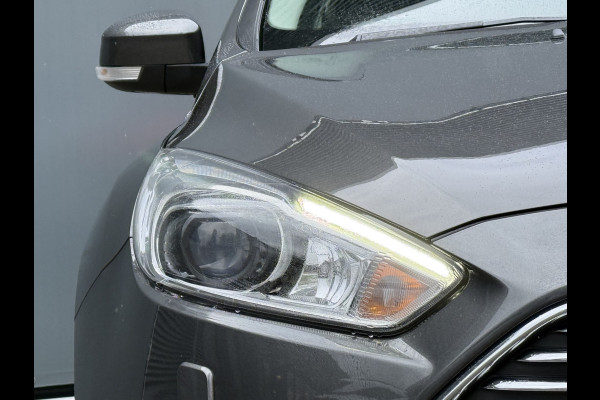 Ford Focus BWJ 2018 | 1.0 126PK Titanium | TREKHAAK | SCHUIFDAK | CLIMA | CAMERA | CARPLAY | NAVI | CRUISE | 2X PDC |