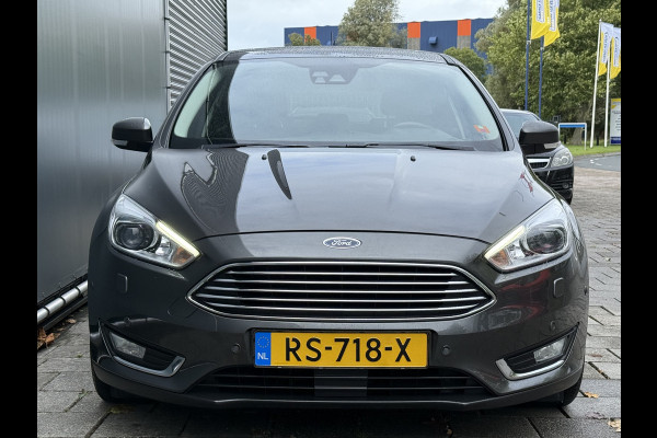 Ford Focus BWJ 2018 | 1.0 126PK Titanium | TREKHAAK | SCHUIFDAK | CLIMA | CAMERA | CARPLAY | NAVI | CRUISE | 2X PDC |