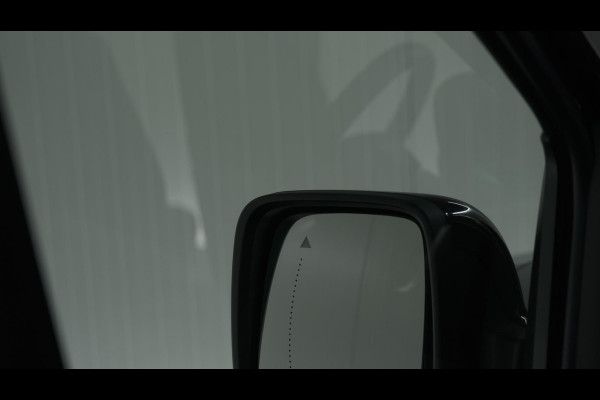 Renault Trafic 2.0 Blue dCi EDC 170 T29 L2H1 Extra DC | 6 Zitlplaatsen | Camera | Navigatie | Climate Control | Dubbele Cabine