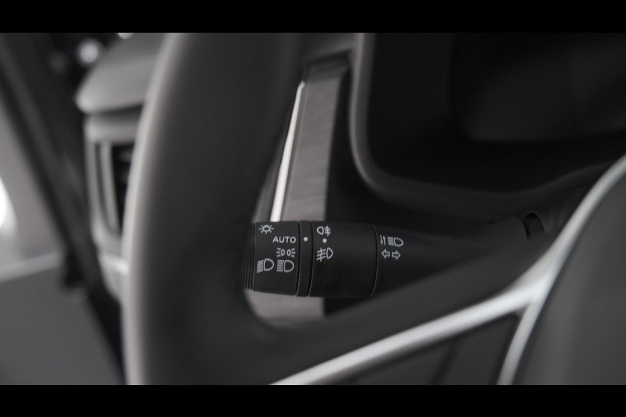 Renault Trafic 2.0 Blue dCi EDC 170 T29 L2H1 Extra DC | 6 Zitlplaatsen | Camera | Navigatie | Climate Control | Dubbele Cabine