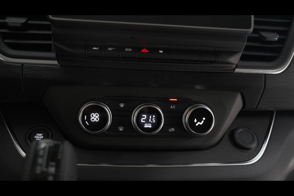Renault Trafic 2.0 Blue dCi EDC 170 T29 L2H1 Extra DC | 6 Zitlplaatsen | Camera | Navigatie | Climate Control | Dubbele Cabine