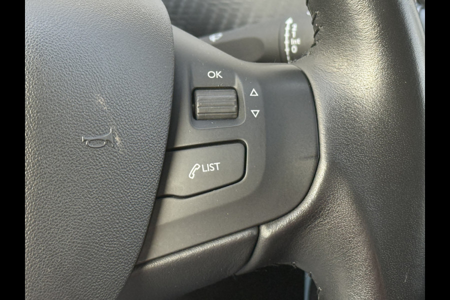 Peugeot 2008 BWJ 2018 | 1.2PT 110PK Blue Lion | AIRCO | NAVI | CRUISE | PDC | CARPLAY | DAB+ |