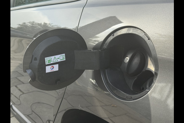 Peugeot 2008 BWJ 2018 | 1.2PT 110PK Blue Lion | AIRCO | NAVI | CRUISE | PDC | CARPLAY | DAB+ |