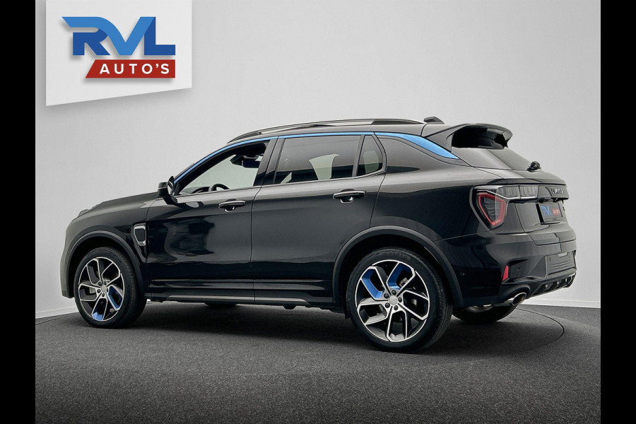 Lynk & Co 01 1.5 261PK Plug-in Hybrid *Stuurwiel verwarming* Zwarte Hemel 360 Camera Pano/dak Apple/Carplay Adaptive/Cruise