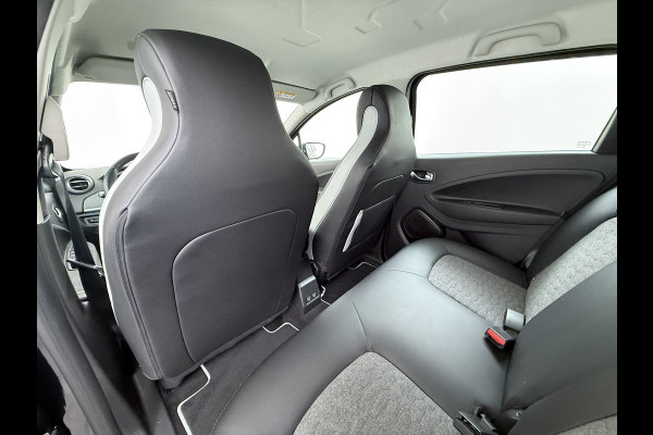 Renault ZOE R135 Intens 52 kWh SOH 92% Fase 3 Warmtepomp Apple Carplay Android Auto Navi Ecc Cruise Control Camera Pdc Lane Assist Stoel+Stuurverwarming Regen-Lichtsensor Parkeerhulp Dodehoek Lmv Privacy Glas Facelift model Eigen Accu Zeer compleet
