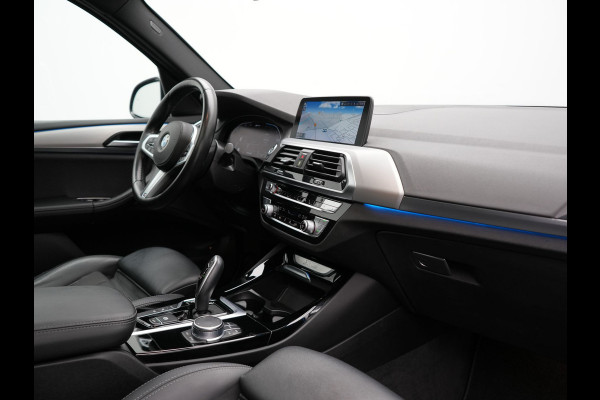 BMW X3 xDrive30e xLine Plug In Hybrid 293pk Dealer O.H PHEV | Trekhaak Af Fabriek | Panodak | Head Up | Adaptive LED | Lederen Sportstoelen Verwarmd | Keyless | Apple Carplay | Cruise Control | M Sportstuur | Navigatie | Virtual | DAB |