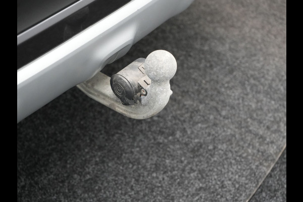 BMW X3 xDrive30e xLine Plug In Hybrid 293pk Dealer O.H PHEV | Trekhaak Af Fabriek | Panodak | Head Up | Adaptive LED | Lederen Sportstoelen Verwarmd | Keyless | Apple Carplay | Cruise Control | M Sportstuur | Navigatie | Virtual | DAB |