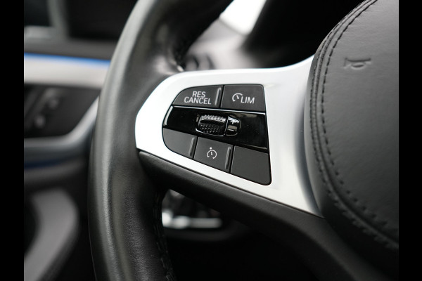 BMW X3 xDrive30e xLine Plug In Hybrid 293pk Dealer O.H PHEV | Trekhaak Af Fabriek | Panodak | Head Up | Adaptive LED | Lederen Sportstoelen Verwarmd | Keyless | Apple Carplay | Cruise Control | M Sportstuur | Navigatie | Virtual | DAB |