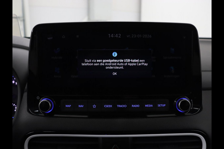 Hyundai Kona 1.6 GDI HEV Premium | Leder | Stoelventilatie | Adaptive cruise | Head-Up | Carplay | Camera | Achterbankverwarming | Navigatie | Keyless | Climate control