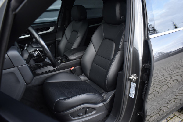 Porsche Cayenne 3.0 E-Hybrid 470pk | Panorama | Matrix | ACC | 21'' Wielen | Bose | Trekhaak | Sport Chrono | Orig. NL |