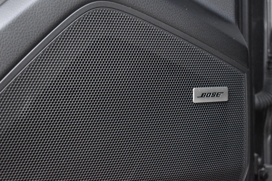 Porsche Cayenne 3.0 E-Hybrid 470pk | Panorama | Matrix | ACC | 21'' Wielen | Bose | Trekhaak | Sport Chrono | Orig. NL |