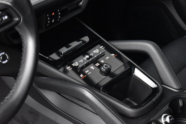 Porsche Cayenne 3.0 E-Hybrid 470pk | Panorama | Matrix | ACC | 21'' Wielen | Bose | Trekhaak | Sport Chrono | Orig. NL |