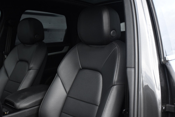 Porsche Cayenne 3.0 E-Hybrid 470pk | Panorama | Matrix | ACC | 21'' Wielen | Bose | Trekhaak | Sport Chrono | Orig. NL |