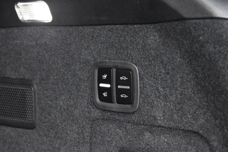 Porsche Cayenne 3.0 E-Hybrid 470pk | Panorama | Matrix | ACC | 21'' Wielen | Bose | Trekhaak | Sport Chrono | Orig. NL |