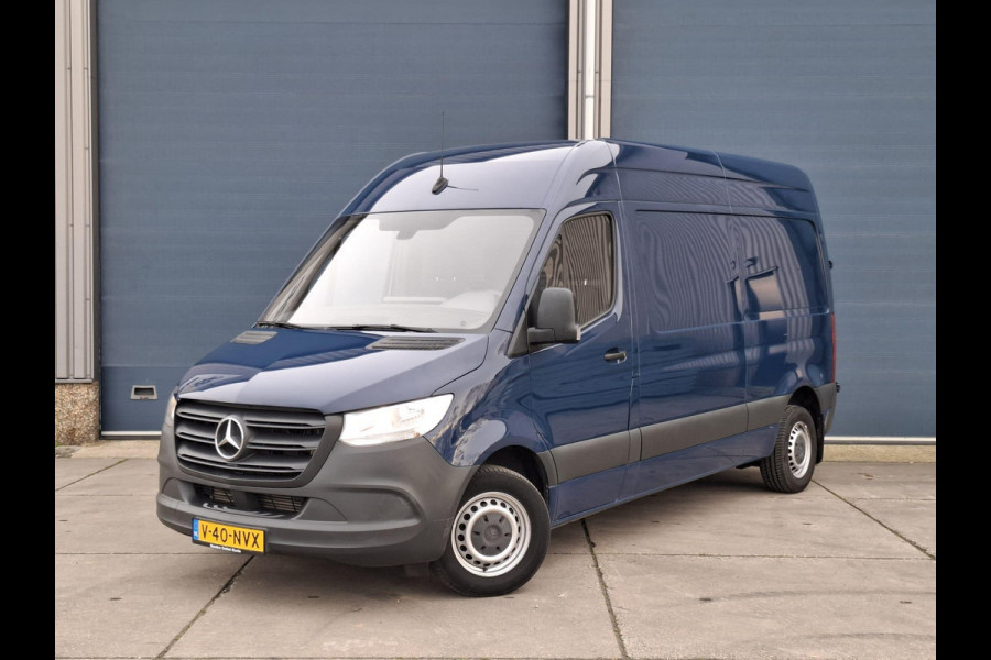 Mercedes-Benz Sprinter 311 CDI GB L2 FWD Functional 3.5T / AIRCO / CAMERA / 3 ZITS / DEALER ONDERHOUDEN / NAVI