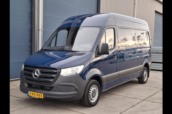 Mercedes-Benz Sprinter 311 CDI GB L2 FWD Functional 3.5T / AIRCO / CAMERA / 3 ZITS / DEALER ONDERHOUDEN / NAVI
