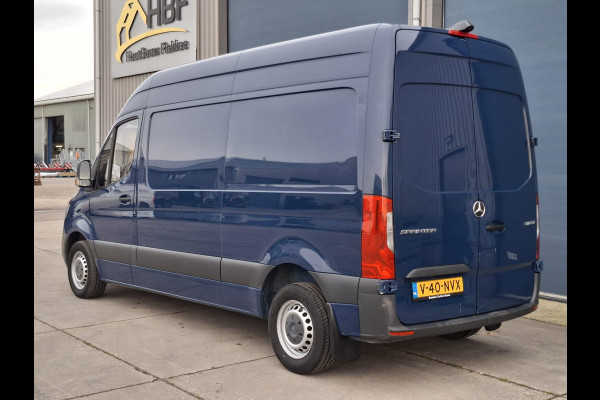 Mercedes-Benz Sprinter 311 CDI GB L2 FWD Functional 3.5T / AIRCO / CAMERA / 3 ZITS / DEALER ONDERHOUDEN / NAVI