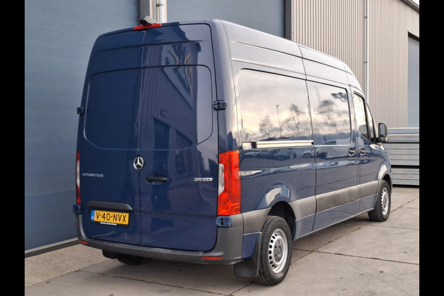 Mercedes-Benz Sprinter 311 CDI GB L2 FWD Functional 3.5T / AIRCO / CAMERA / 3 ZITS / DEALER ONDERHOUDEN / NAVI