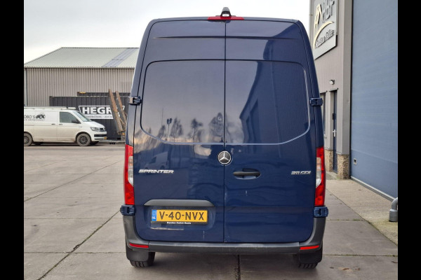Mercedes-Benz Sprinter 311 CDI GB L2 FWD Functional 3.5T / AIRCO / CAMERA / 3 ZITS / DEALER ONDERHOUDEN / NAVI