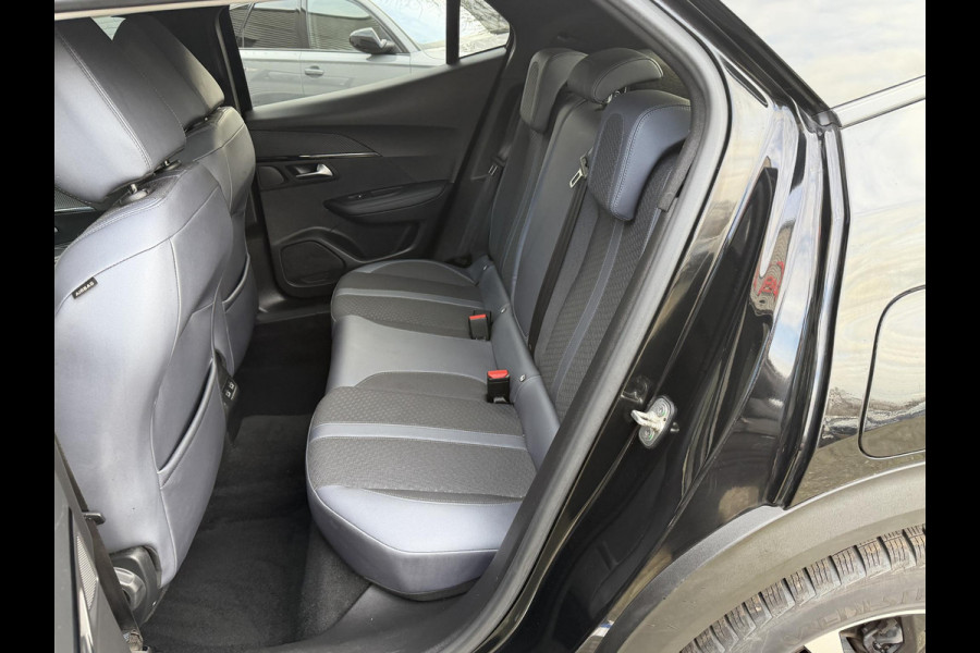 Peugeot 2008 1.2 PureTech Blue Lease Allure | Navigatie | Camera | Cruise Control | Climate Control | Trekhaak |