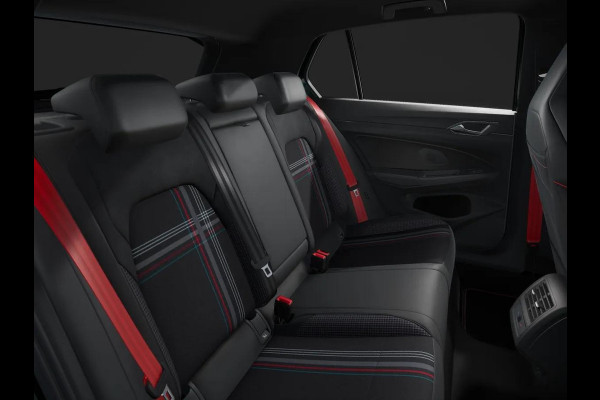 Volkswagen Golf 2.0 TSI GTI Clubsport Edition 50 325 PK | Full option | Panorama dak | Akrapovic | Harman Kardon | 19" Warmenau | Head Up Display | 360 graden camera |