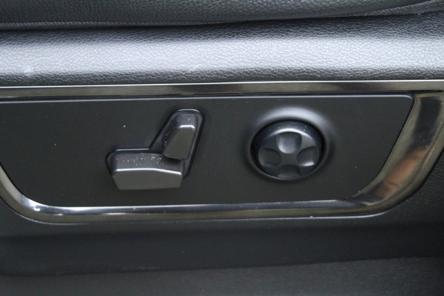 Dodge Ram 1500 5.7 V8 402pk 4x4 Crew Cab Limited LPG Panoramadak Clima Cruise Navi 360 Camera LMV Leder Keyless