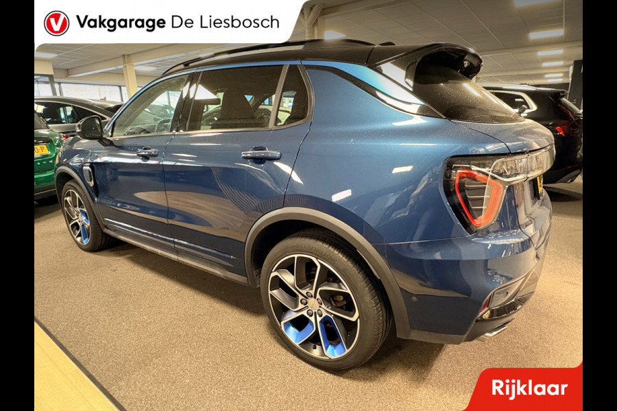Lynk & Co 01 1.5 / panorama-dak / 360 camera / Infinity audio / navigatie