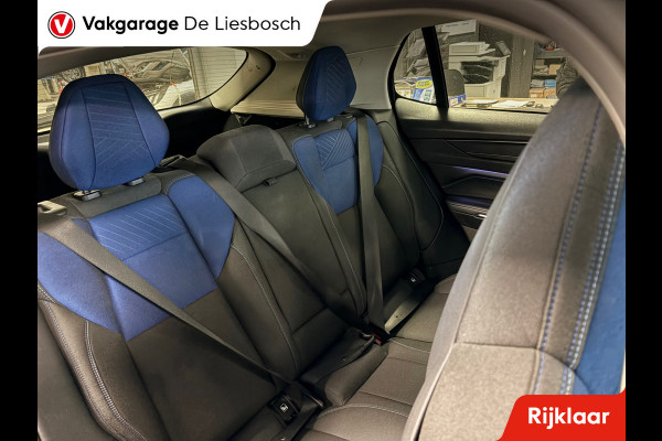 Lynk & Co 01 1.5 / panorama-dak / 360 camera / Infinity audio / navigatie