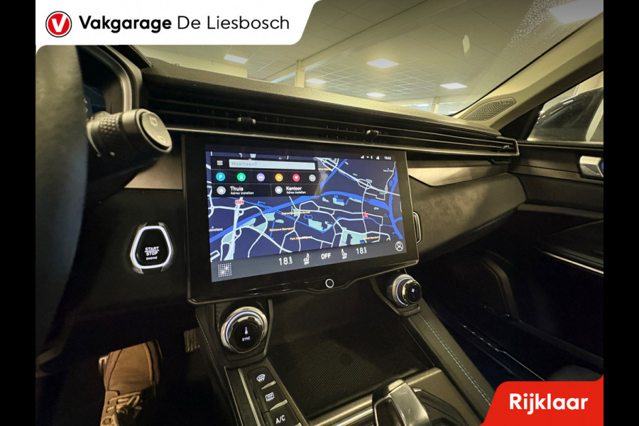 Lynk & Co 01 1.5 / panorama-dak / 360 camera / Infinity audio / navigatie