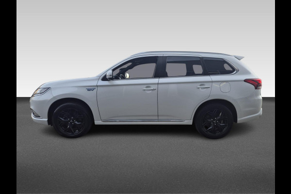 Mitsubishi Outlander 2.4 PHEV Instyle | volleder | trekhaak afneeembaar |