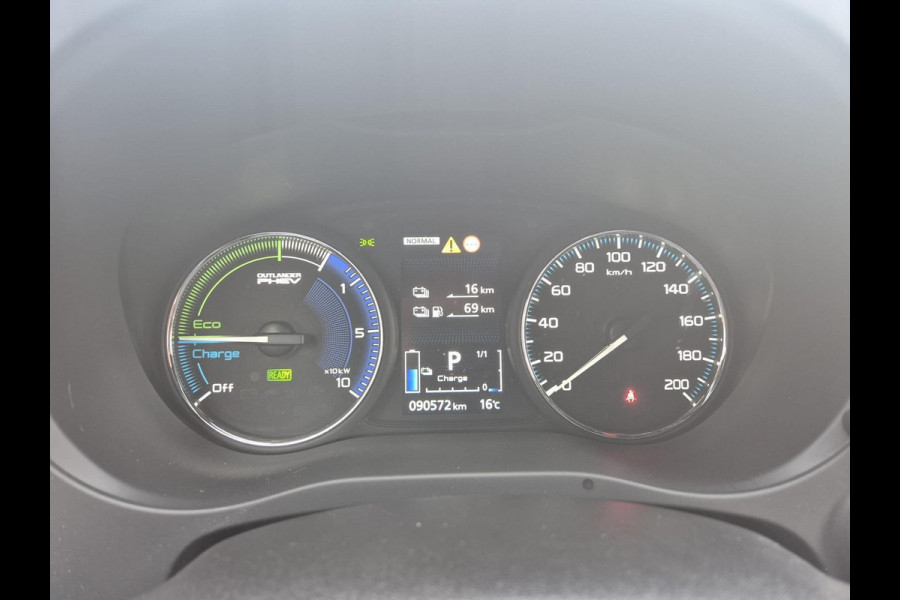 Mitsubishi Outlander 2.4 PHEV Instyle | volleder | trekhaak afneeembaar |