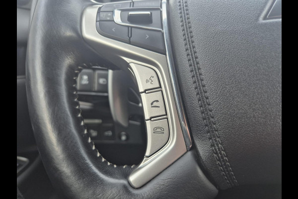 Mitsubishi Outlander 2.4 PHEV Instyle | volleder | trekhaak afneeembaar |