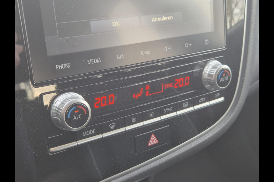 Mitsubishi Outlander 2.4 PHEV Instyle | volleder | trekhaak afneeembaar |