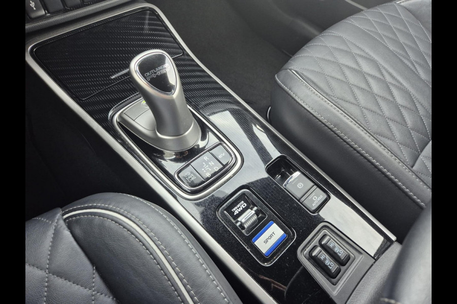 Mitsubishi Outlander 2.4 PHEV Instyle | volleder | trekhaak afneeembaar |
