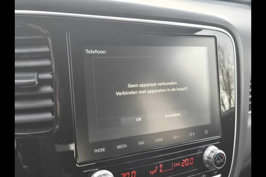 Mitsubishi Outlander 2.4 PHEV Instyle | volleder | trekhaak afneeembaar |