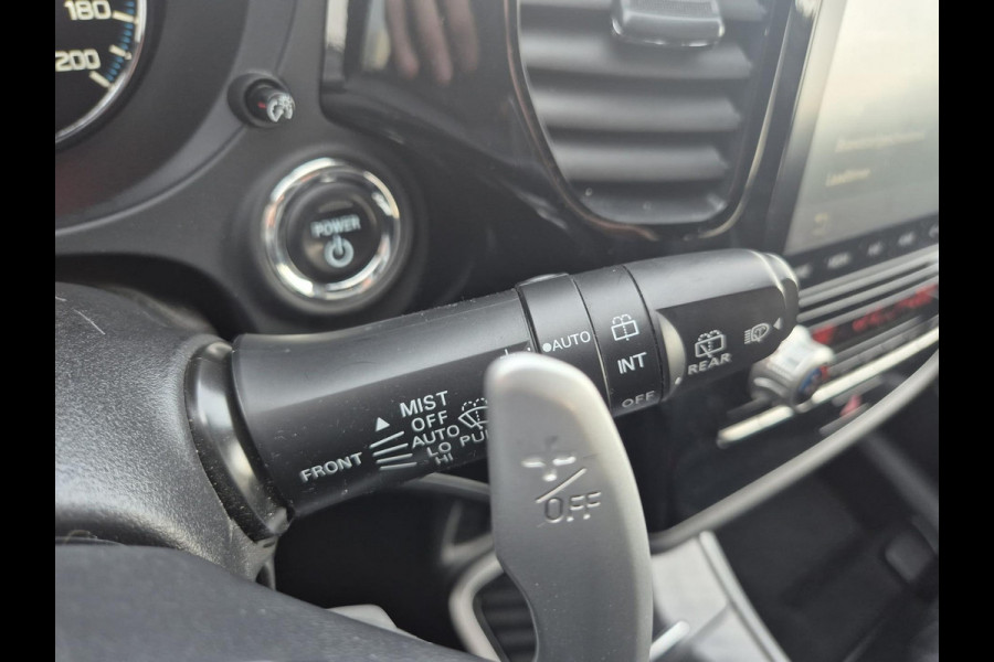 Mitsubishi Outlander 2.4 PHEV Instyle | volleder | trekhaak afneeembaar |