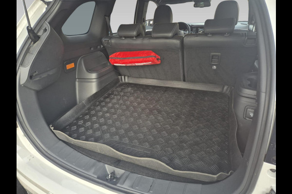 Mitsubishi Outlander 2.4 PHEV Instyle | volleder | trekhaak afneeembaar |