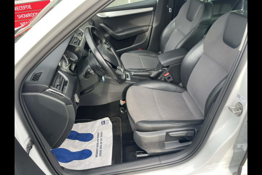 Škoda Octavia Combi 1.4 TSI Greentech Ambition Business AUTOMAAT l CarPlay l trekhaak