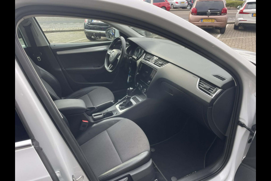 Škoda Octavia Combi 1.4 TSI Greentech Ambition Business AUTOMAAT l CarPlay l trekhaak