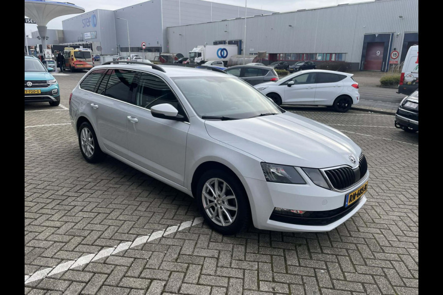 Škoda Octavia Combi 1.4 TSI Greentech Ambition Business AUTOMAAT l CarPlay l trekhaak